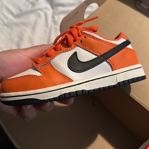 Kid Dunks Halloween - Picture 6 of 9